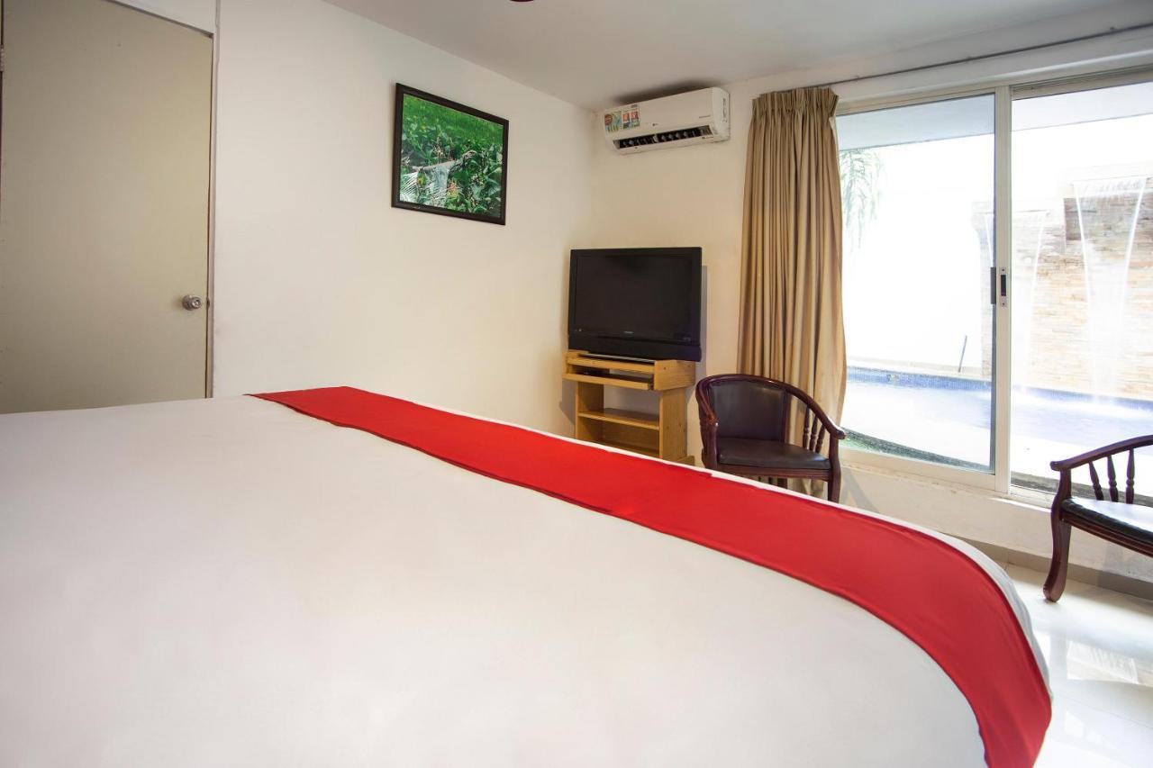 Hotel Mahu มอนแตร์เรย์ ภายนอก รูปภาพ